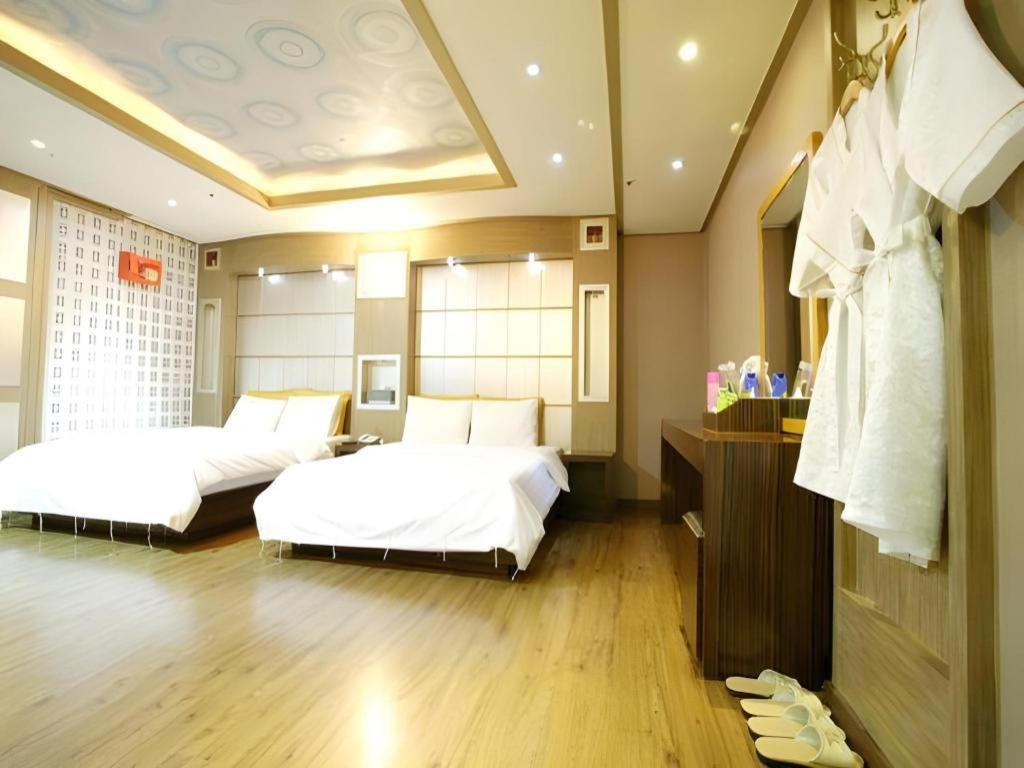 Hotel Head-One Uijeongbu Екстериор снимка