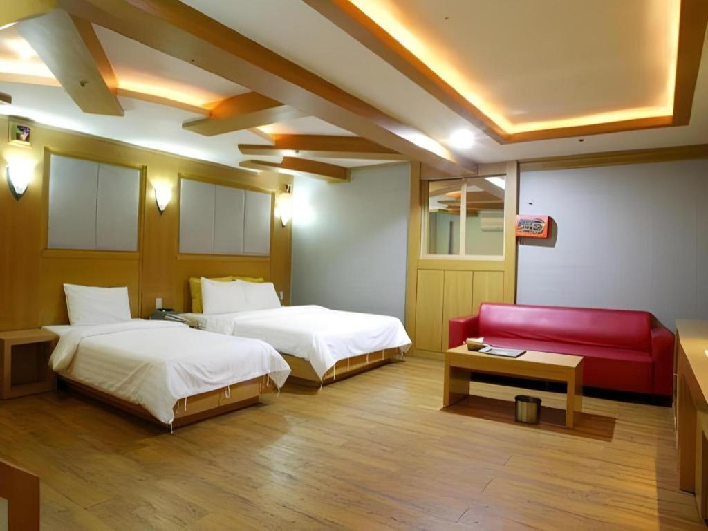Hotel Head-One Uijeongbu Екстериор снимка