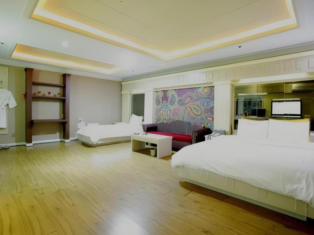 Hotel Head-One Uijeongbu Екстериор снимка
