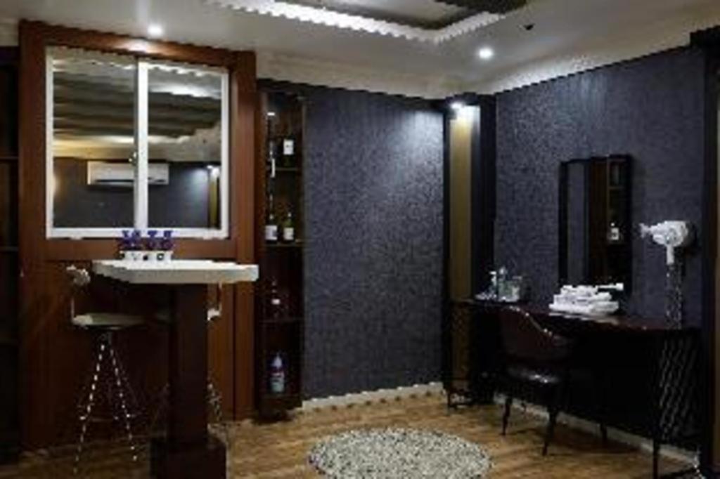 Hotel Head-One Uijeongbu Екстериор снимка