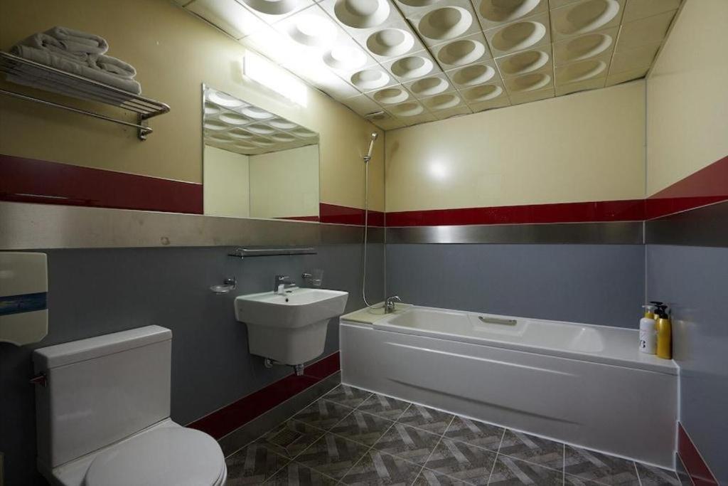 Hotel Head-One Uijeongbu Екстериор снимка