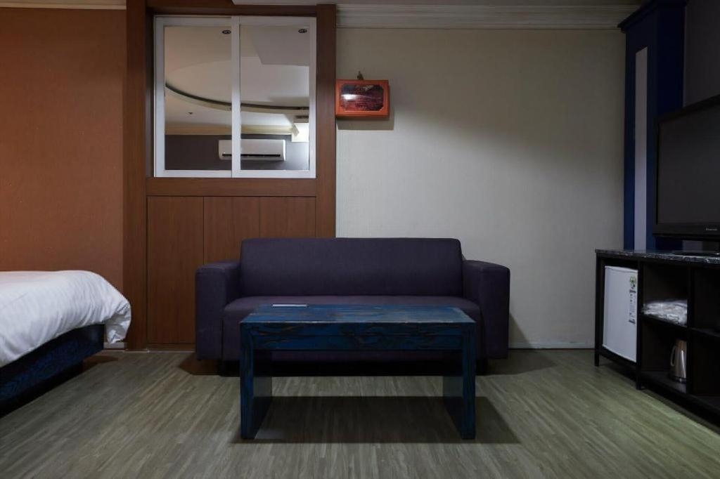 Hotel Head-One Uijeongbu Екстериор снимка