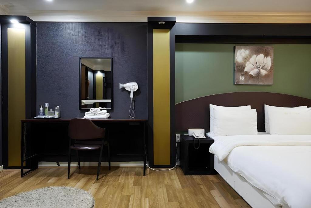 Hotel Head-One Uijeongbu Екстериор снимка